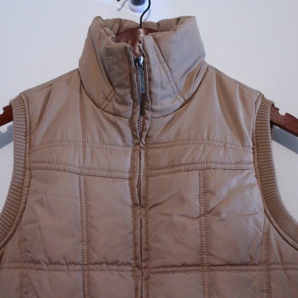 OUTEREDGE, TAN PUFFER VEST, SIZE SMALL - Picture 3 of 7